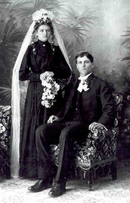 wends+black+wedding+dress